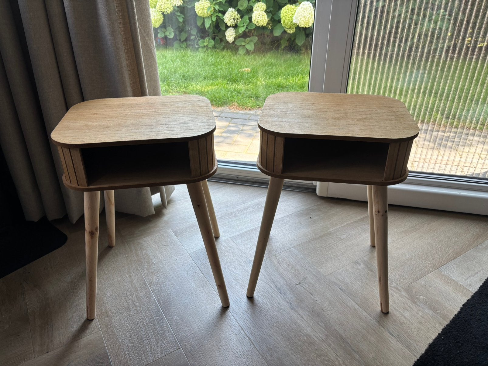 2 bijzettafels / nachtkastjes, Huis en Inrichting, Tafels | Bijzettafels, Minder dan 45 cm, Minder dan 55 cm, Rond, Ophalen of Verzenden