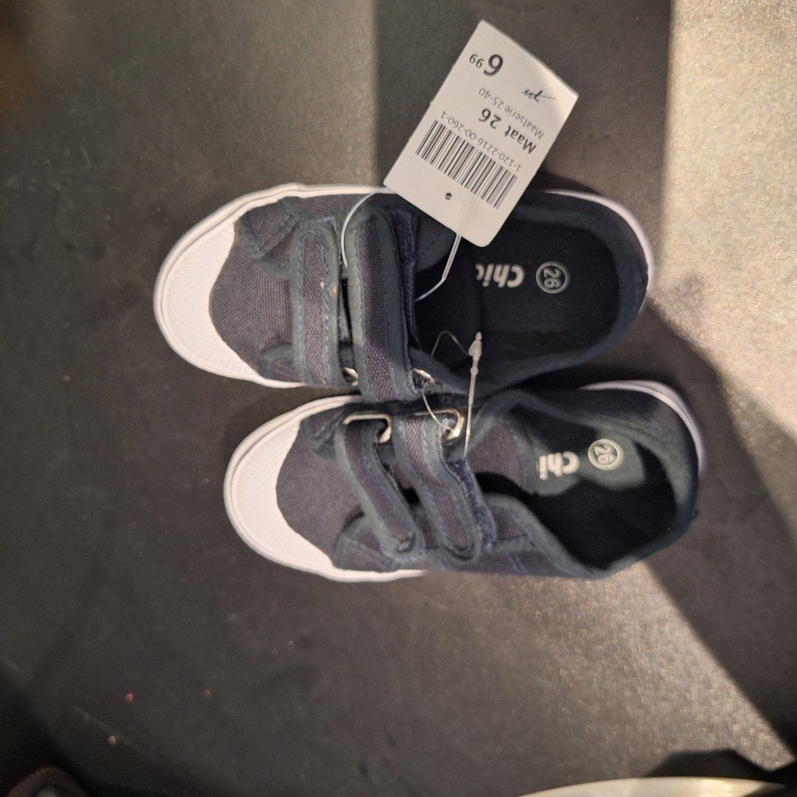 Nieuwe gymschoenen maat 26 met prijskaartje, Kinderen en Baby's, Kinderkleding | Schoenen en Sokken, Ophalen, Nieuw, Scapino, Jongen of Meisje
