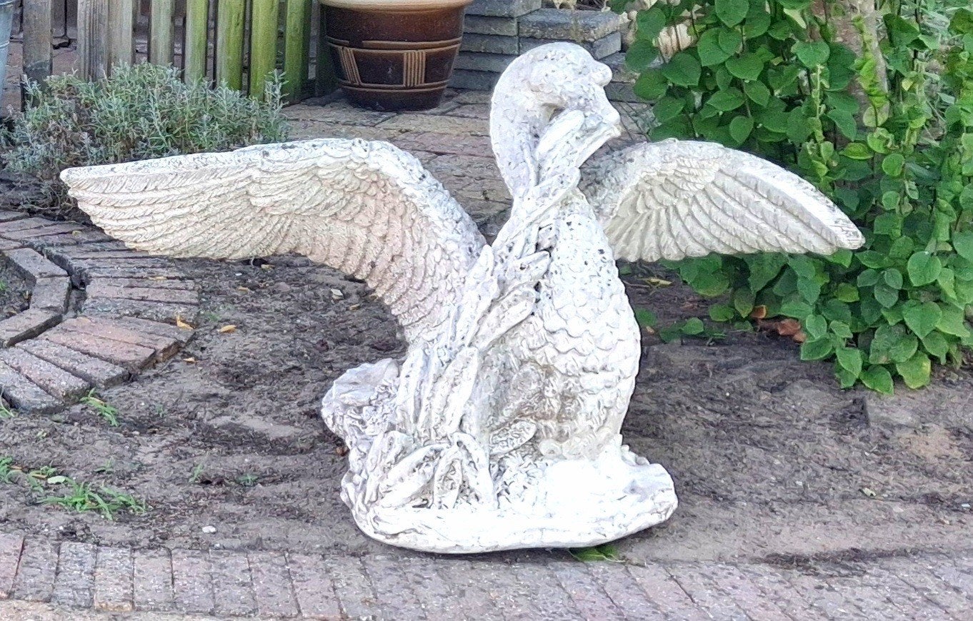 Grote stenen zwaan tuinbeeld, Tuin en Terras, Tuinbeelden, Ophalen, Gebruikt, Steen, Dierenbeeld