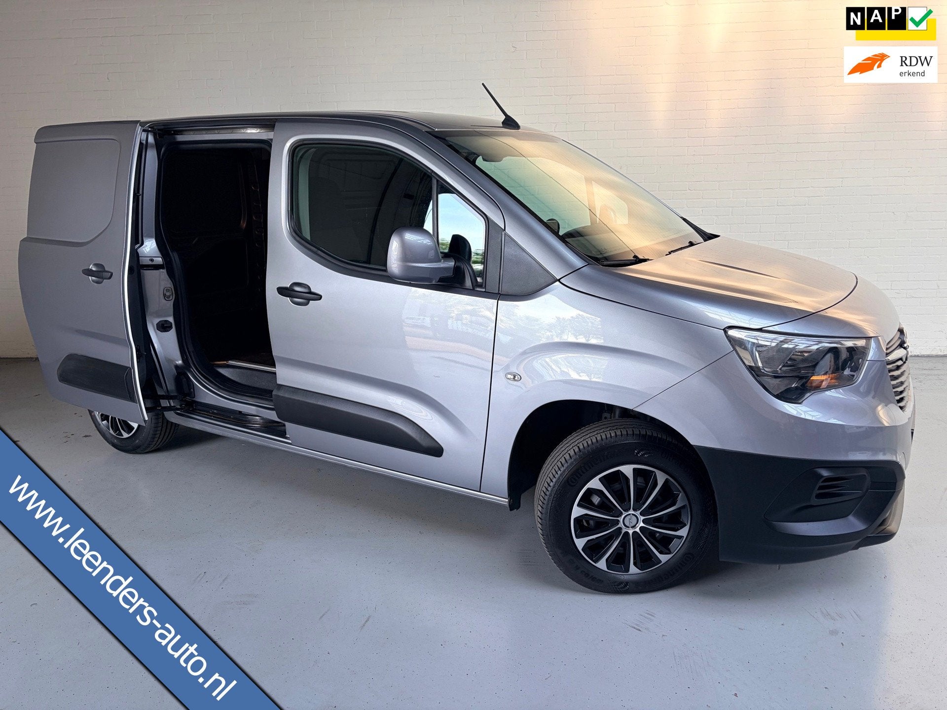 Opel Combo 1.5D L1H1 Edition, Airco, CruiseControl, Navigati, Auto's, Bestelauto's, Voorwielaandrijving, Stof, Gebruikt, 4 cilinders