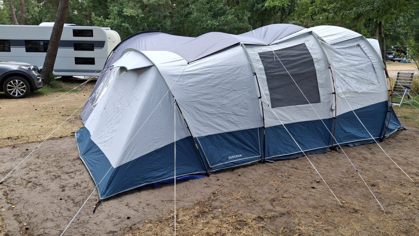 Ruime Quechua familietent voor 6 personen, Caravans en Kamperen, Ophalen, Zo goed als nieuw