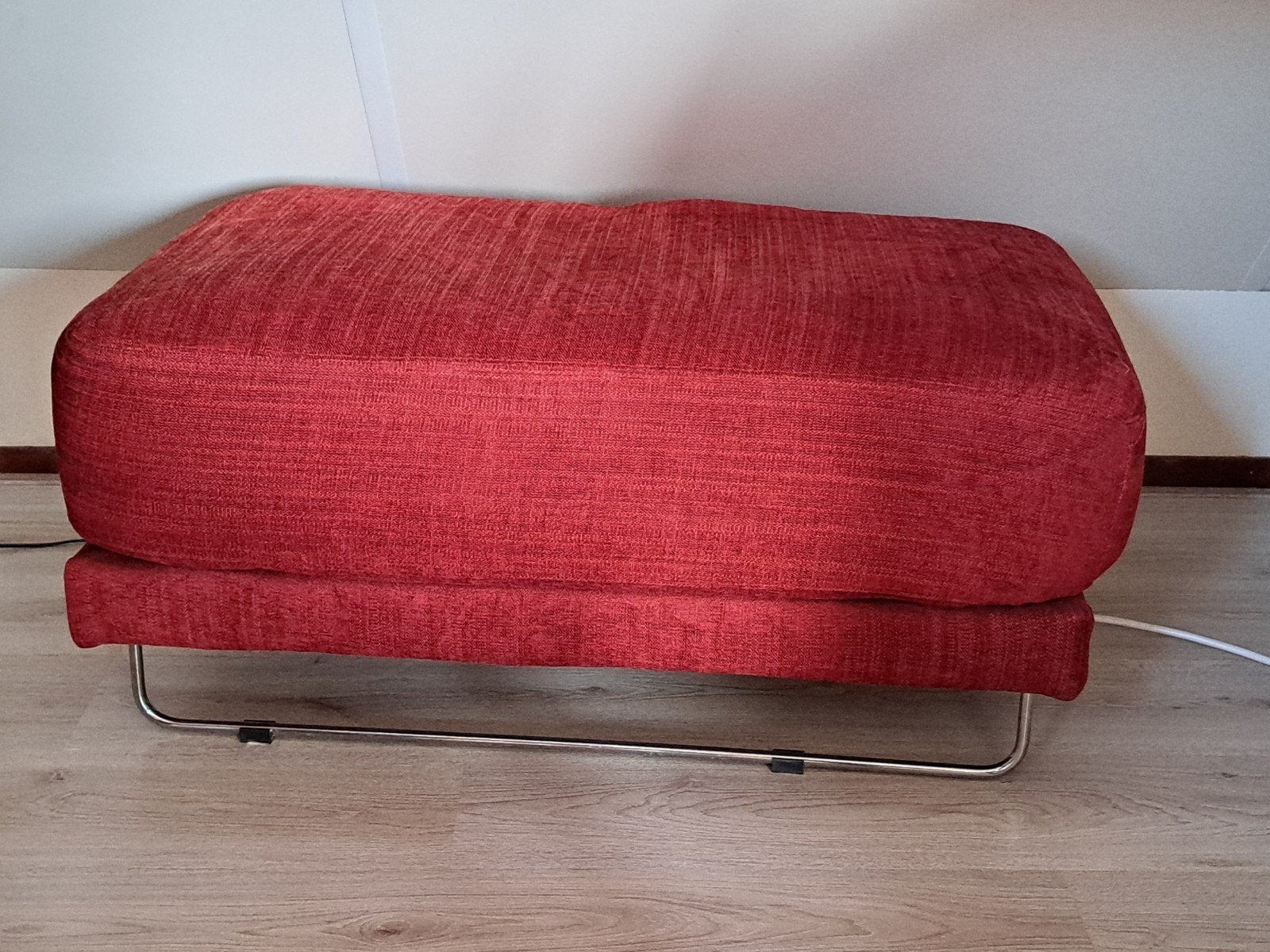 Ikea Tylösand Voetenbank Rood - 55x90x40 cm, Huis en Inrichting, Ophalen, 75 tot 100 cm, Zo goed als nieuw, Metaal