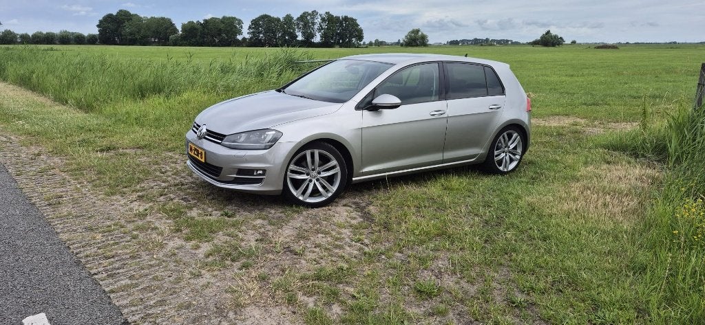Volkswagen Golf 1.4 TSI 103KW 5D 2013 Grijs, Auto's, 4 cilinders, Alcantara, Origineel Nederlands, 1395 cc
