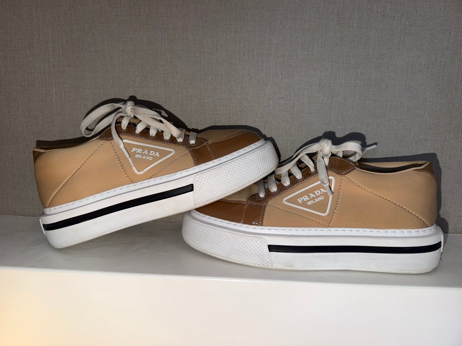 Sneakers maat 38, Ophalen of Verzenden, Zo goed als nieuw, Beige, Sneakers of Gympen