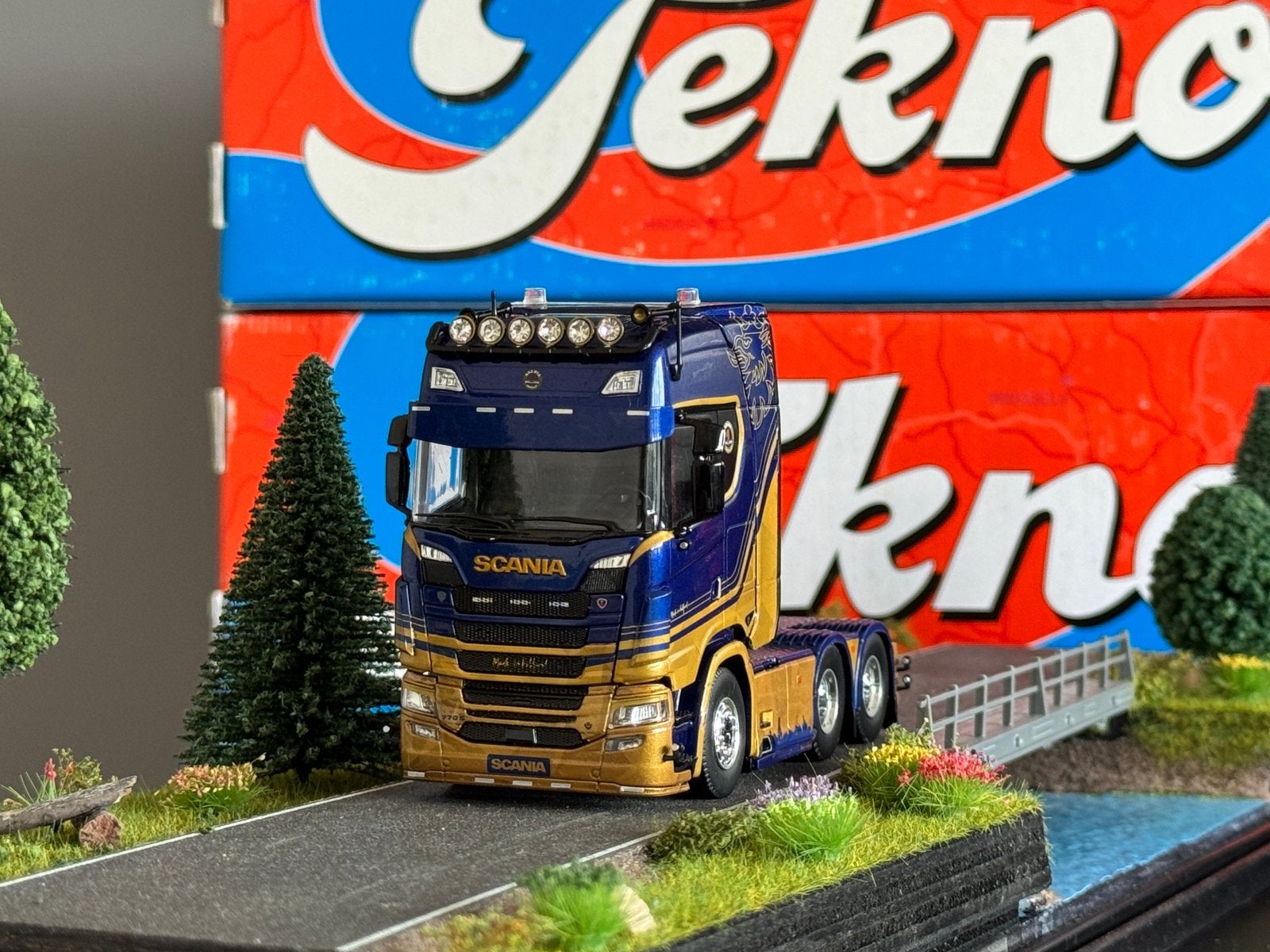 Tekno Miljoenste Scania, Hobby en Vrije tijd, Modelauto's | 1:50, Ophalen of Verzenden, Nieuw, Bus of Vrachtwagen, Tekno