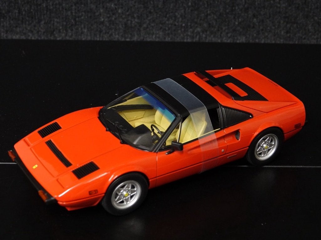 Norev 1:18 Ferrari 308 GTS Magnum PI, Auto, Onbekend, Norev, Ophalen of Verzenden