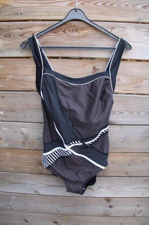 Badpak zwart/ wit/ bruin Sunflair mt 46B cup Vaste prijs, Kleding | Dames, Zwart, Badpak, Ophalen of Verzenden, Zo goed als nieuw