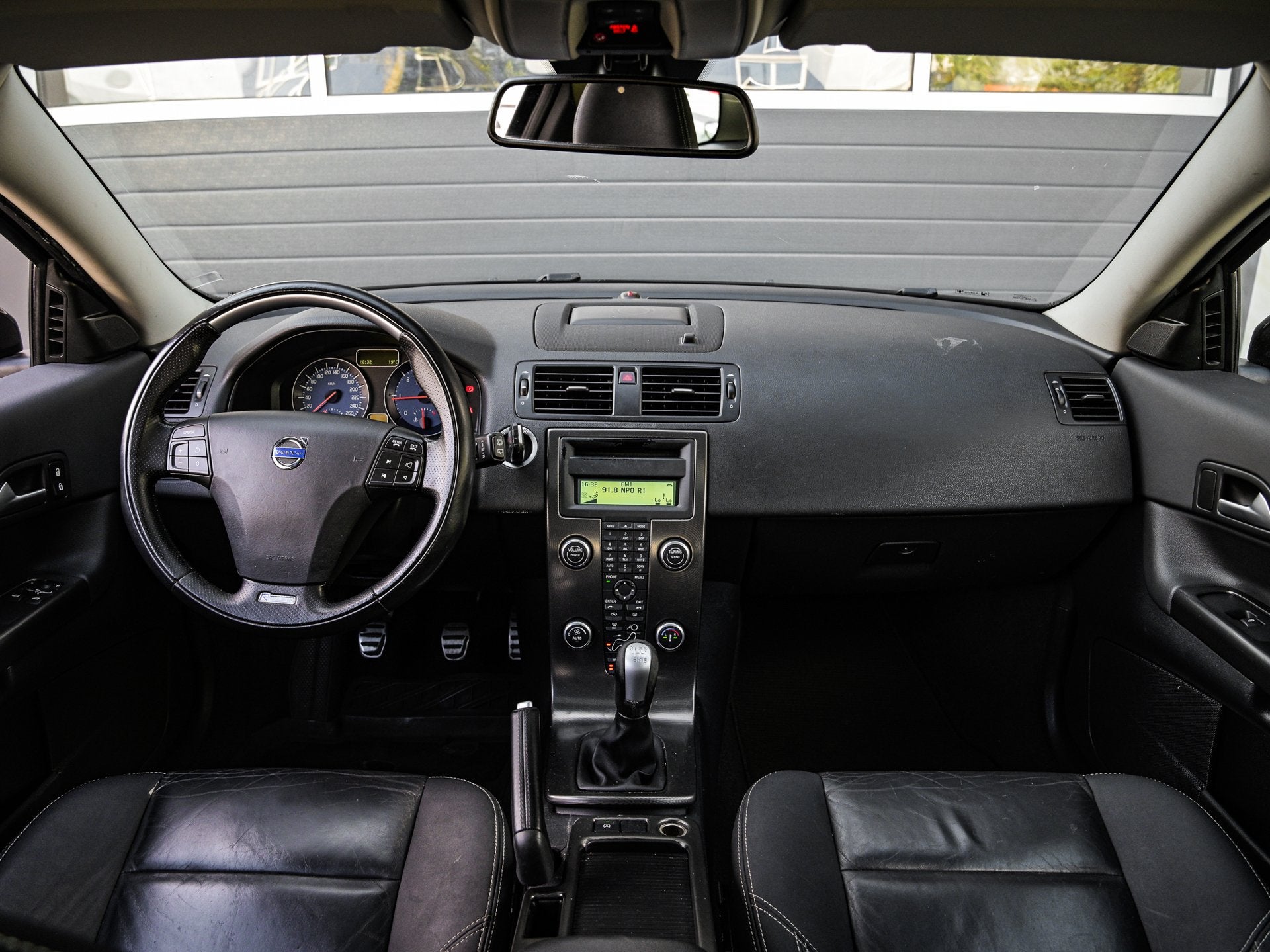 Volvo C30 1.6 D2 R-edition | Schuifdak | Xenon | Half leder, Auto's, Volvo, Voorwielaandrijving, 28 km/l, Gebruikt, Zwart