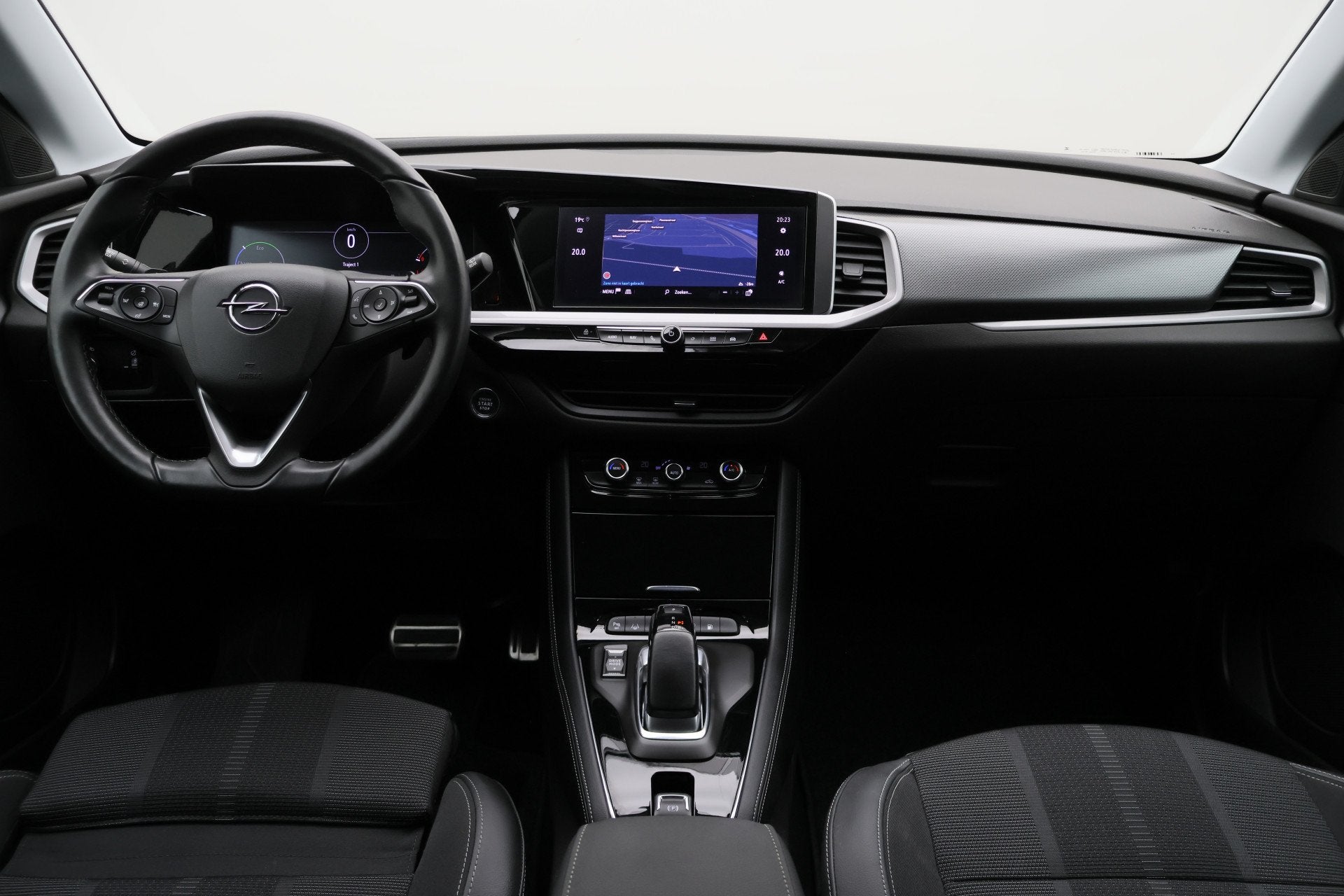 Opel Grandland 1.6 Turbo Plug-In Hybrid Elegance Virtual Coc, Gebruikt, Zwart, 4 cilinders, Leder en Stof
