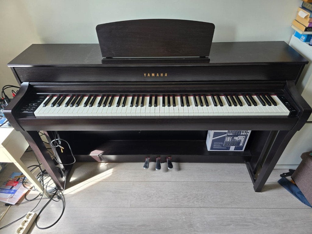 Yamaha CLP-735 Dark Rosewood Digital Piano, Ophalen, Overige kleuren, Digitaal, Zo goed als nieuw