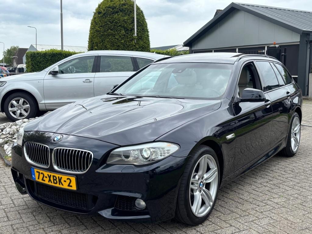 BMW 5 Serie 520i Touring High Executive M-Pakket 2012 NL Aut, Auto's, BMW, Automaat, Euro 5, Gebruikt, 4 cilinders