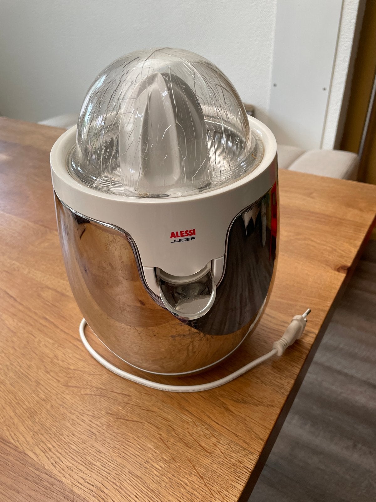 Alessi SG63 Citruspers - Zo goed als nieuw, Ophalen of Verzenden, Zo goed als nieuw, Elektrisch, Citruspers