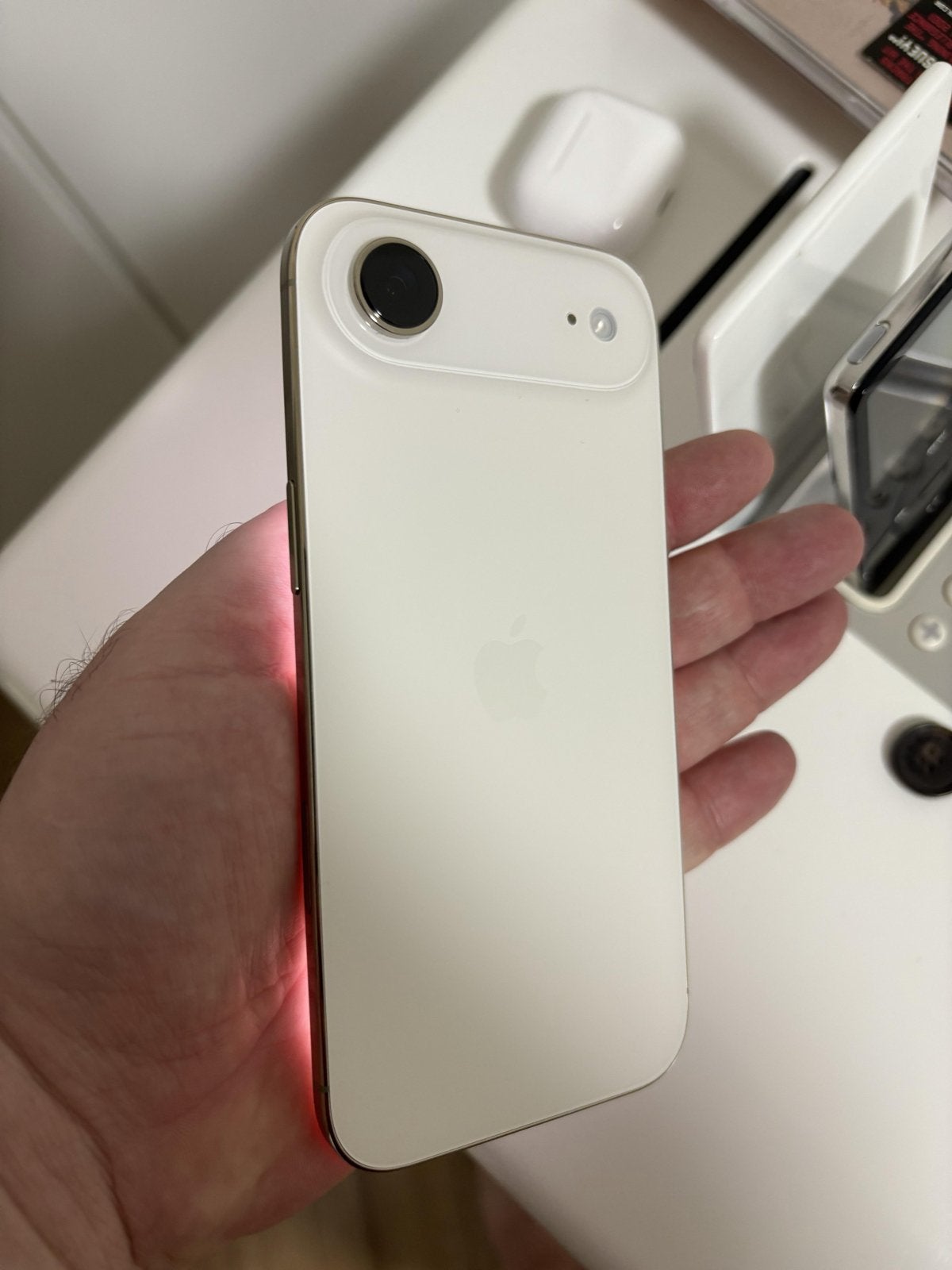 Apple iPhone 17 air  256GB Wit - Zo goed als nieuw, Wit, IPhone 15 Pro Max, Zo goed als nieuw, Zonder simlock
