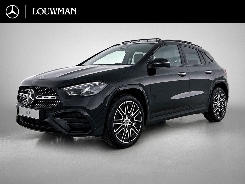 Mercedes-Benz GLA 250 e 140 Year Edition | Premium Plus pakk, Auto's, Mercedes-Benz, Automatische klimaatregeling, Zwart, 4 cilinders
