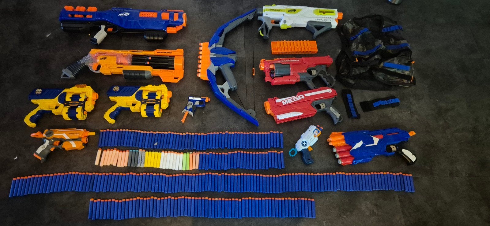 Grote Nerf collectie met veel pijltjes en accessoires, Ophalen of Verzenden, Gebruikt