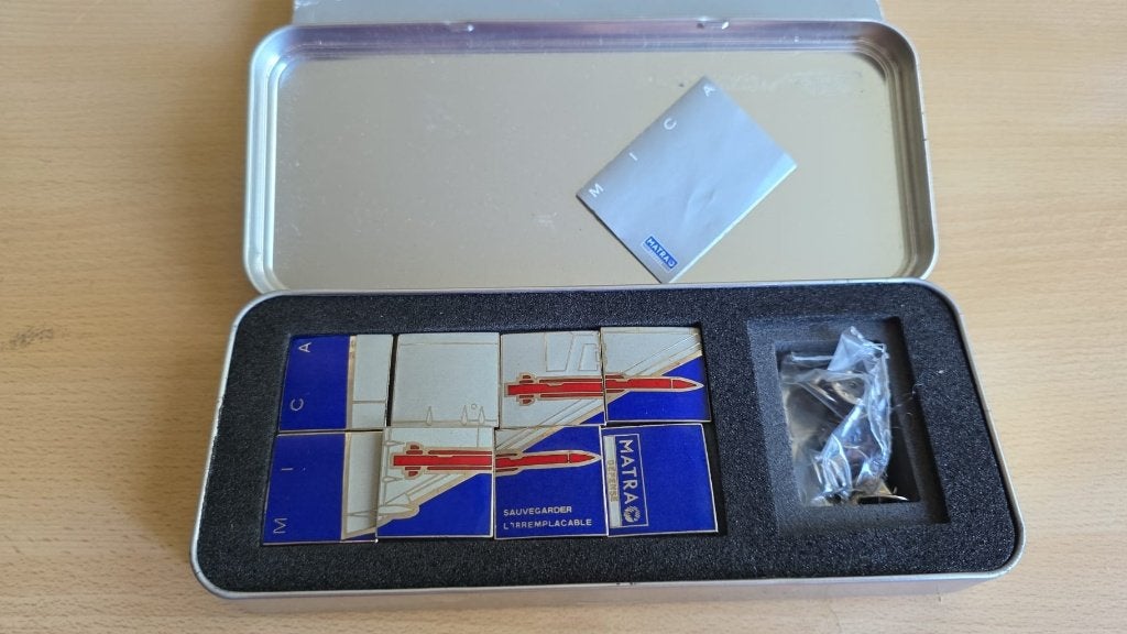Pins van Franse Raketfabrikant, Ophalen of Verzenden, Zo goed als nieuw, Overige onderwerpen, Speldje of Pin