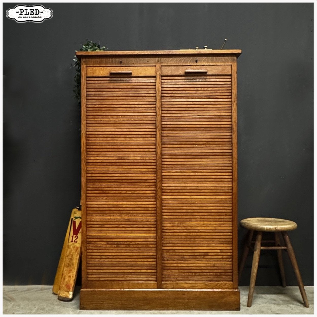 Tweedeurs roldeurkast Kast Archiefkast Boekenkast, Ophalen, Gebruikt, 100 tot 150 cm, Vintage Officestijl