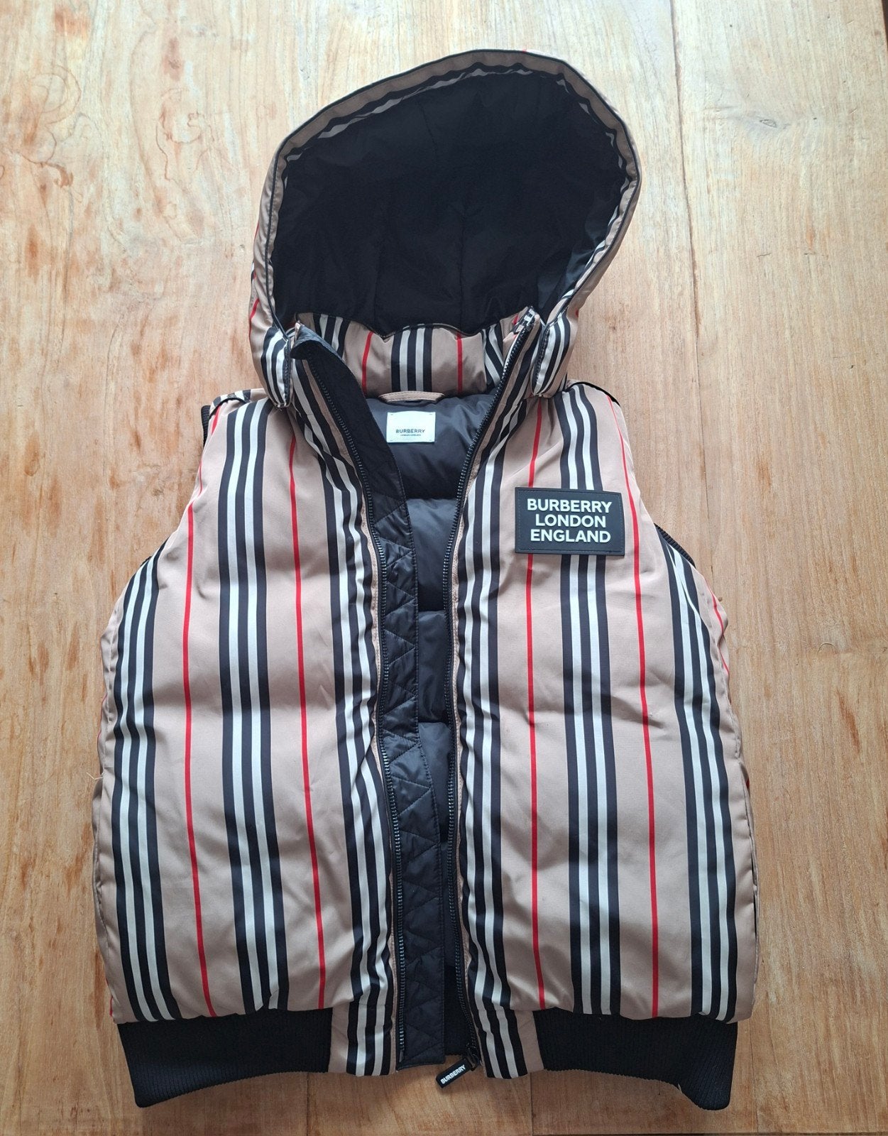 Burberry London England Bodywarmer voor kinderen, Ophalen of Verzenden, Nieuw, Burberry, Jongetje of Meisje