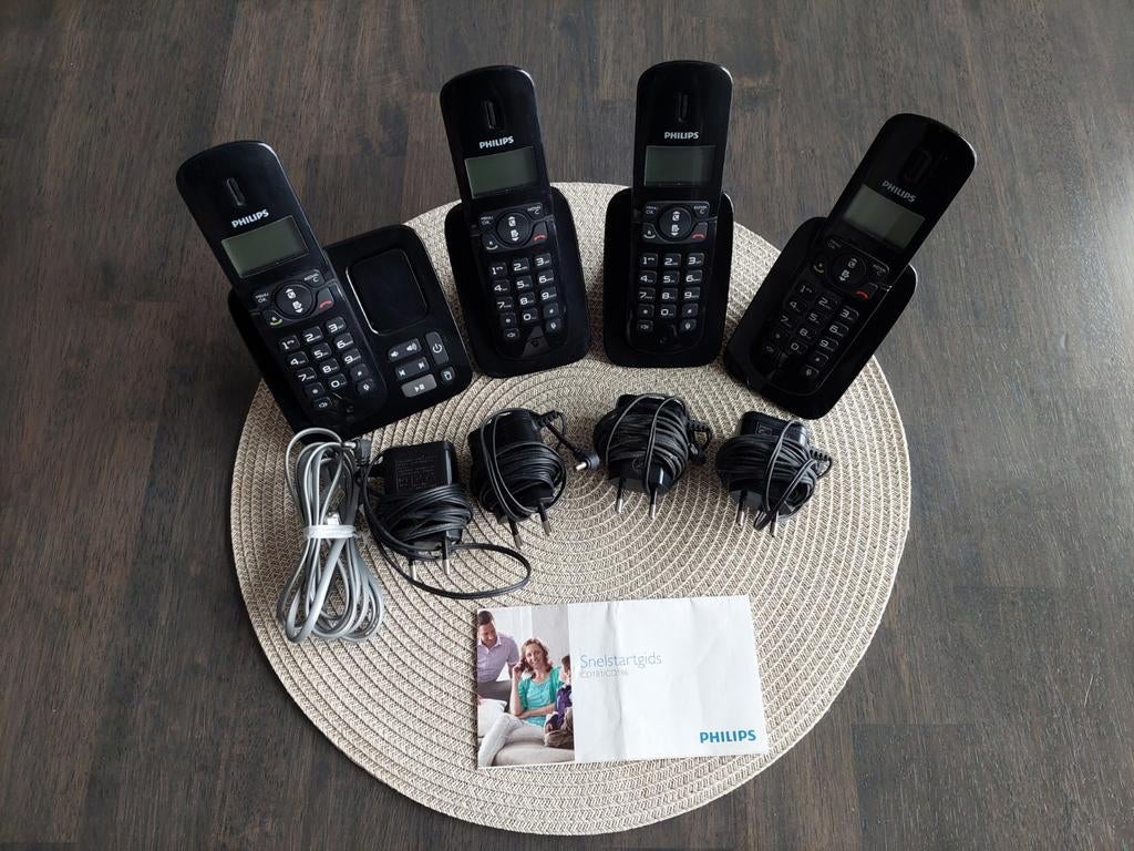 Grote set Philips CD181/ CD186 DECT telefoon set met boekje, Ophalen of Verzenden, Gebruikt, 4 handsets of meer