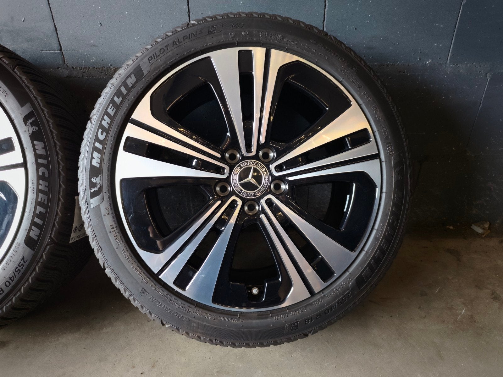 18" Originele Mercedes CLA EQ Winterset Breed Michelin TPMS, Gebruikt, Banden en Velgen, Mercedes-Benz, Personenwagen