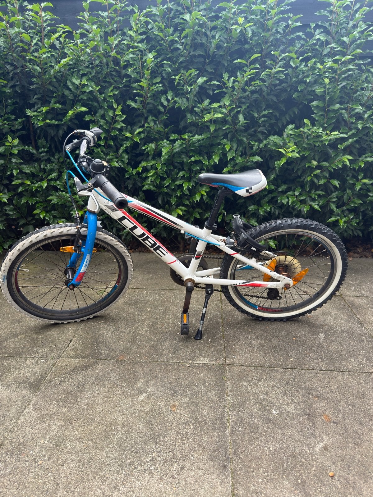 2x Cube Kinderfietsen moutainbikes - Blauw & Wit, Fietsen en Brommers, Fietsen | Kinderfietsjes, Ophalen, Gebruikt, Velgrem, 20 inch of meer