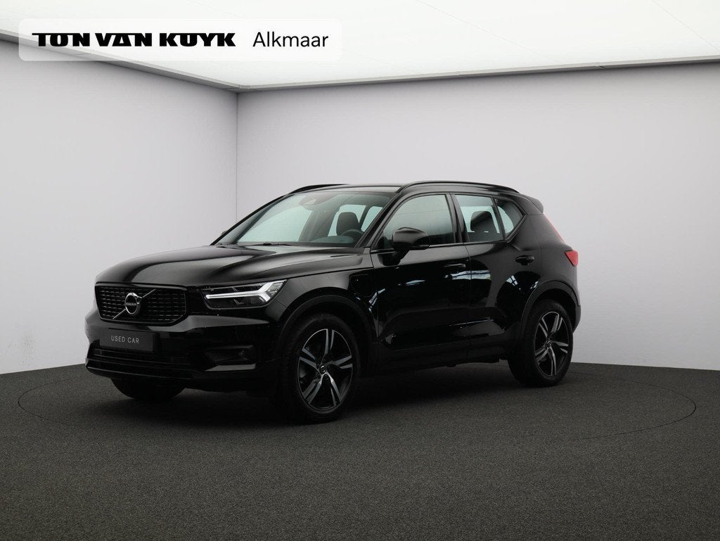 Volvo XC40 T5 Recharge R-Design / Stoel+stuurwielverwarming, Auto's, Euro 6, Zwart, Plug-in hybride, Hybride Elektrisch/Benzine