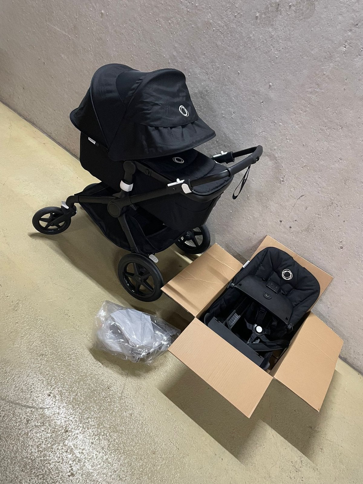Bugaboo fox 2 NIEUW, Kinderwagen, Support@bugaboo.com, Paasheuvelweg 9a 1105 BE Amsterdam, Nieuw