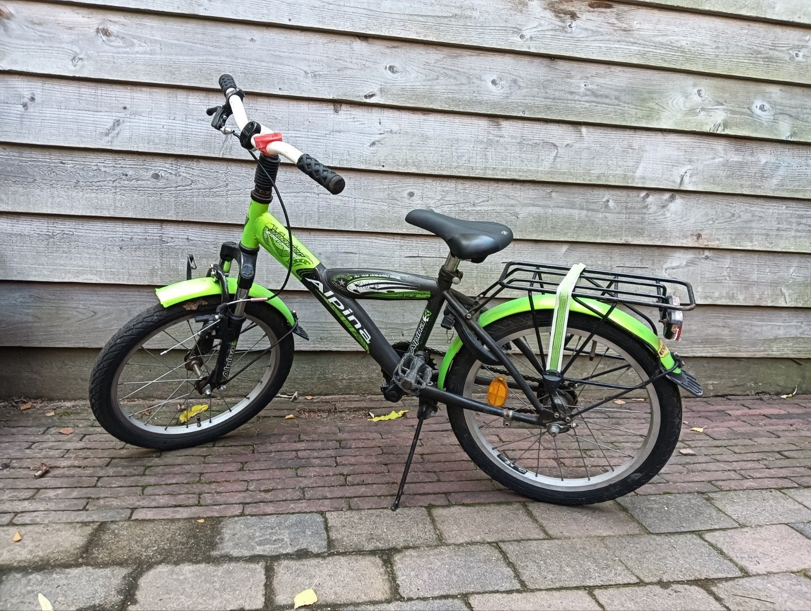 Stoere Alpina jongensfiets 16 inch - Gebruikt, Fietsen en Brommers, Ophalen, Gebruikt, Terugtraprem, Alpina