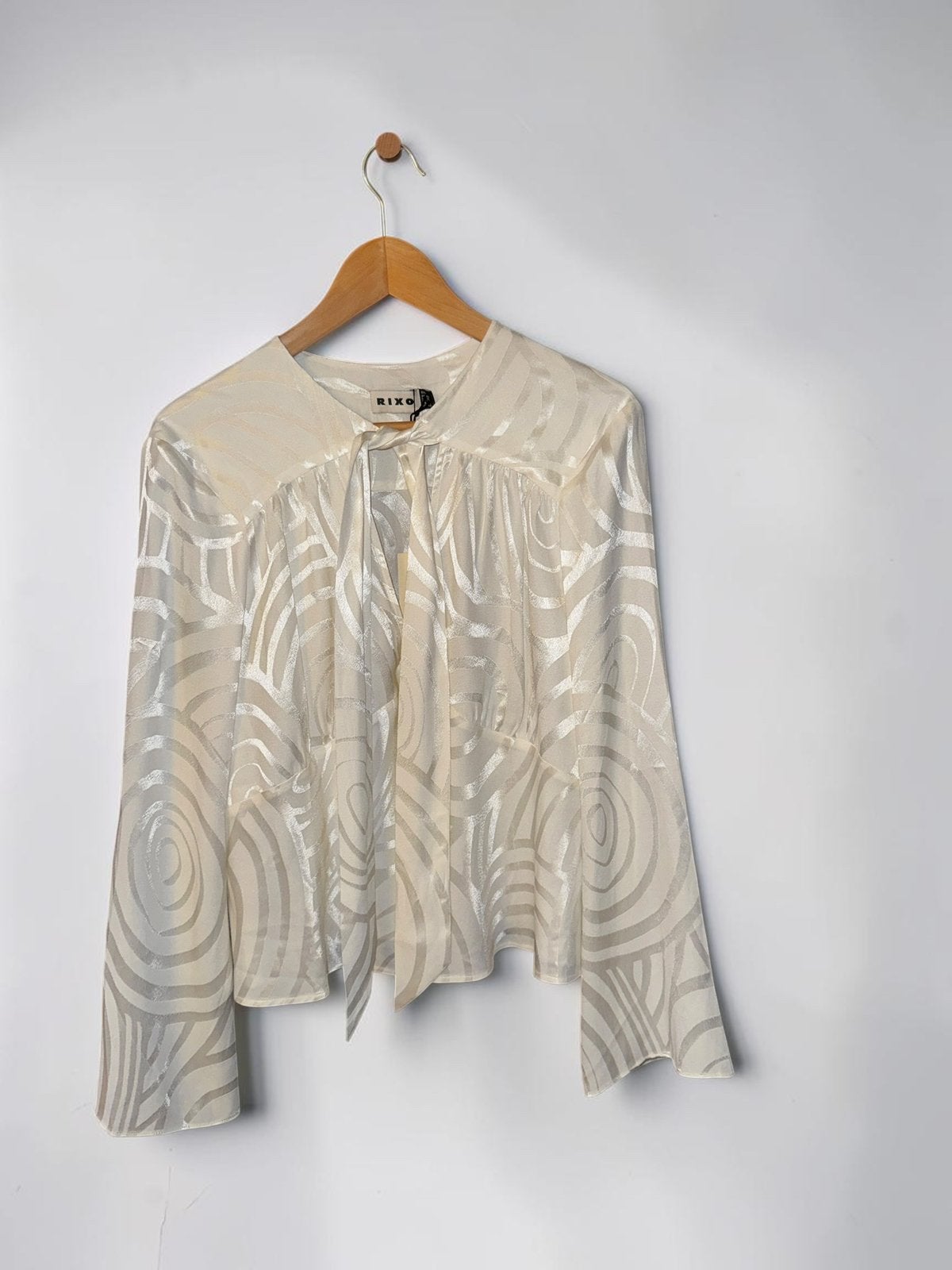 RIXO Abel blouse top creme ecru wit jacquard strik 3XL, Ophalen of Verzenden, Nieuw, Maat 46/48 (XL) of groter, Wit