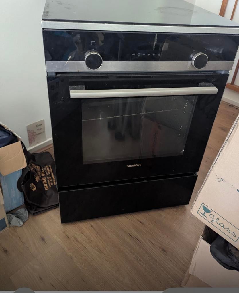 Oven met inductie, Witgoed en Apparatuur, Fornuizen, Ophalen, 4 kookzones, Zo goed als nieuw, Inductie