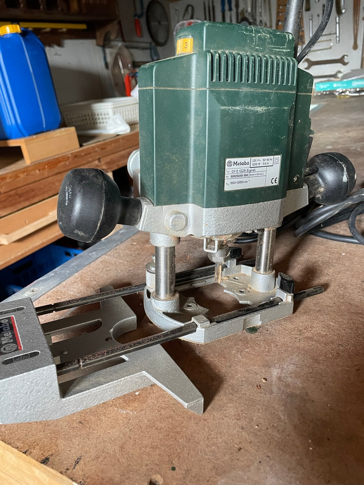 Metabo OF E 1229 Signal Bovenfrees 1200W, Ophalen, Gebruikt, Elektrisch, Bovenfrees