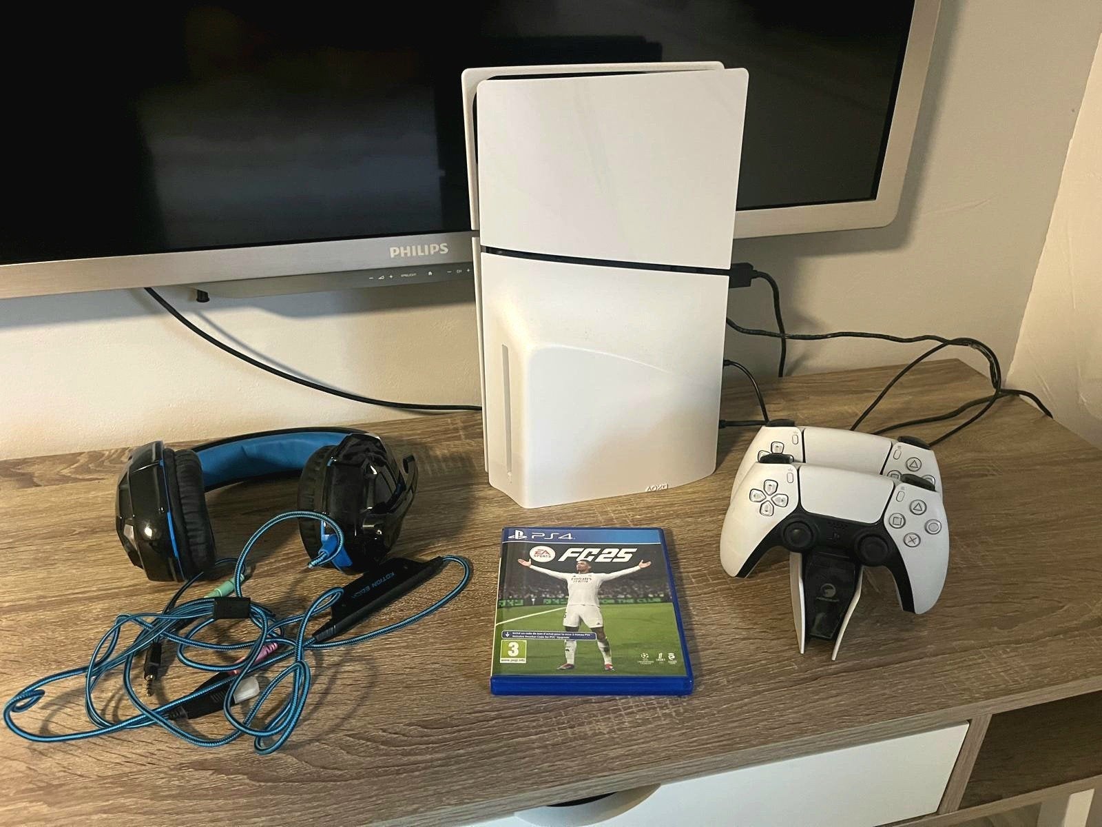 PlayStation 5 Slim Disc Edition (1TB) Met 2 controllers, Ophalen of Verzenden, Zo goed als nieuw, Met 2 controllers, Met games