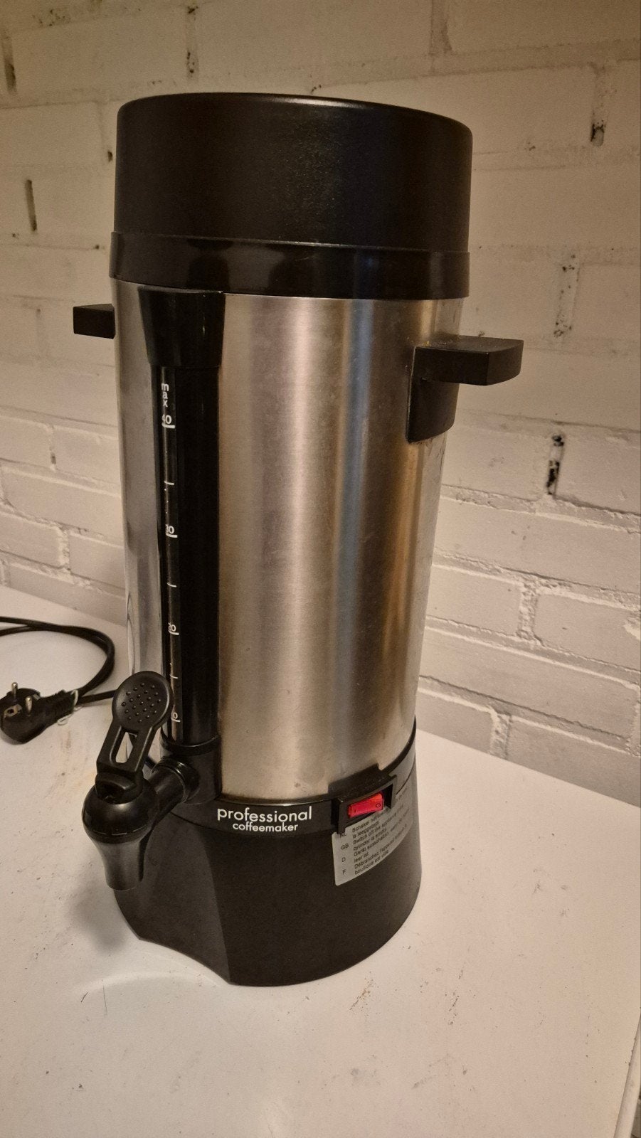 Coffeemaker - Grote Capaciteit Koffiezetapparaa, Witgoed en Apparatuur, Ophalen, Gebruikt, 10 kopjes of meer, Koffiemachine