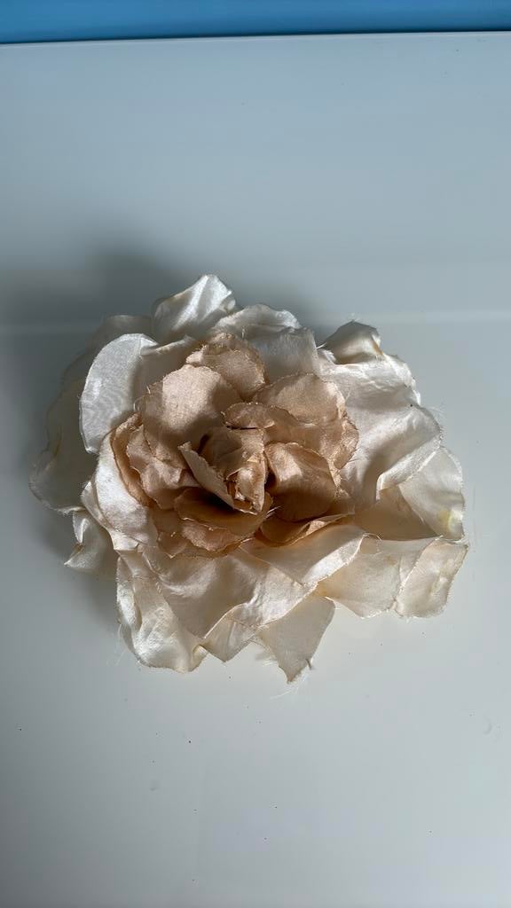 Buikdans Satin Bloem Broche Haarband Armband, Overige materialen, Beige, Ophalen of Verzenden, Zo goed als nieuw