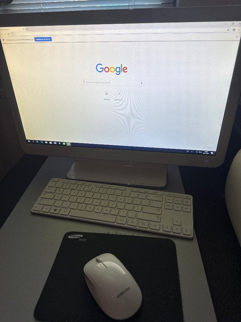 Samsung All-in-One PC met toetsenbord en muis, Gebruikt, Minder dan 4 GB, Met monitor, Ophalen of Verzenden