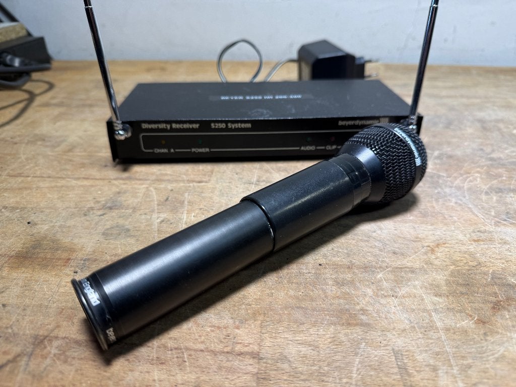 Beyer Dynamic S250 draadloze microfoon, Ophalen of Verzenden, Gebruikt, Zangmicrofoon, Draadloos