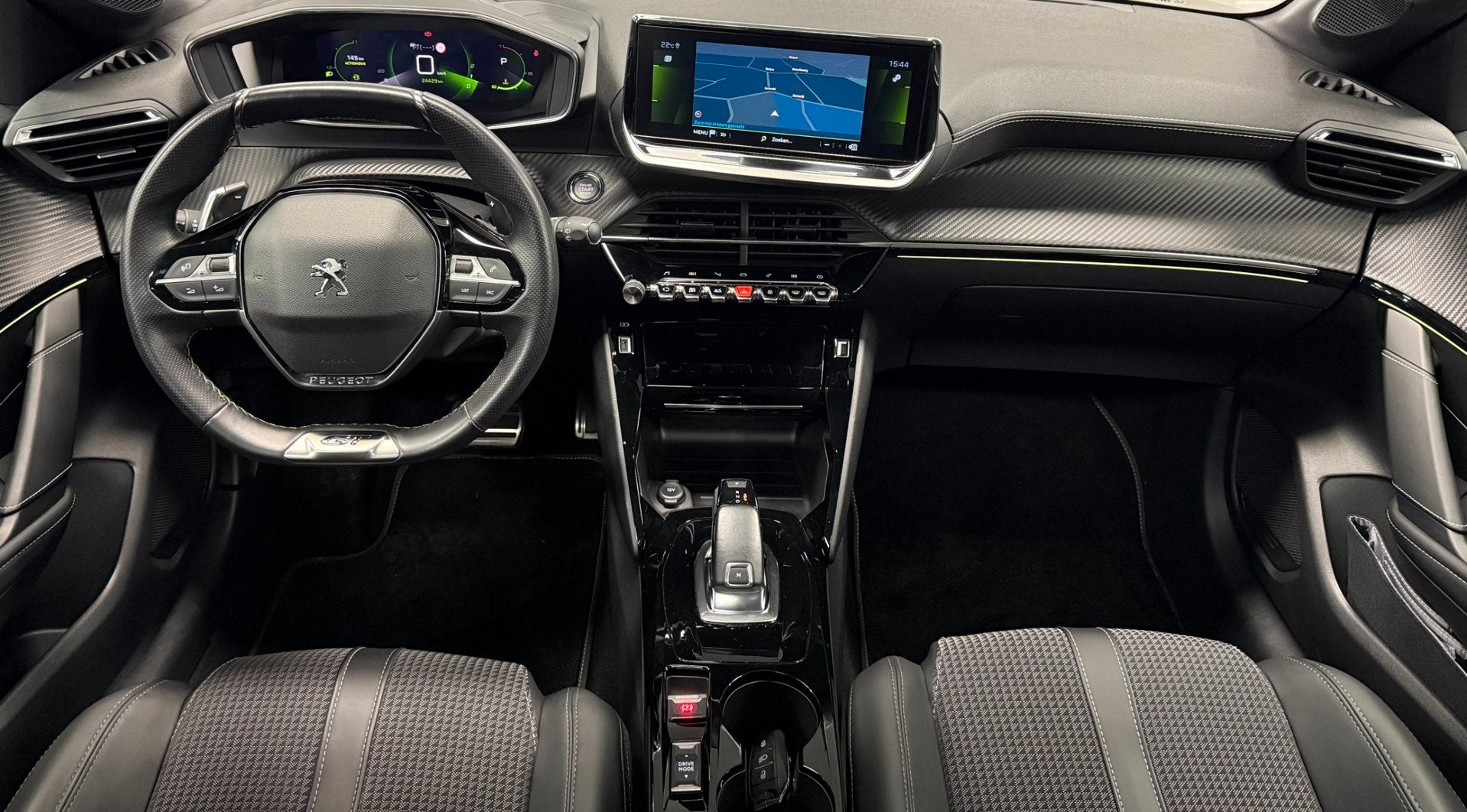 Peugeot 208 1.2 Puretech GT*Panodak*Camera*Navi*Carplay*Adap, Auto's, Gebruikt, 1199 cc, 1133 kg, Leder en Stof