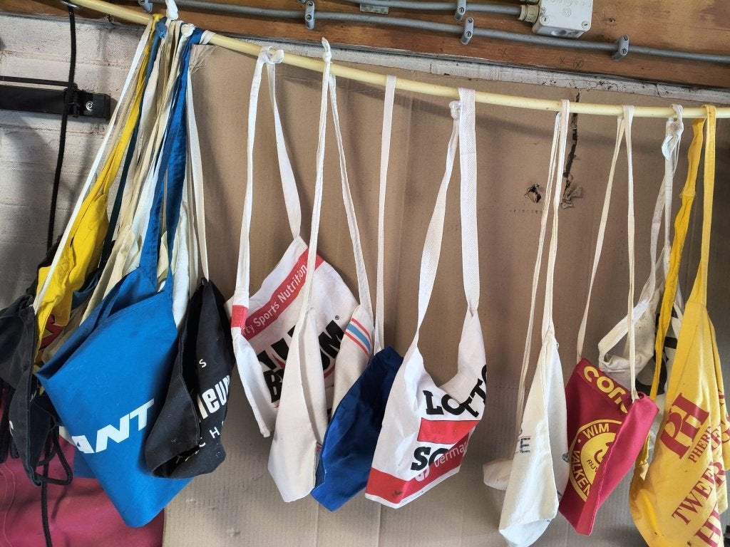 bevoorradingszakken en bidons, Ophalen, Zo goed als nieuw, Overige typen