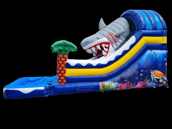 Te koop mooie nieuwe glijbaan springkussen haai 8,4 x 3,3 m, Hobby en Vrije tijd, Ophalen of Verzenden