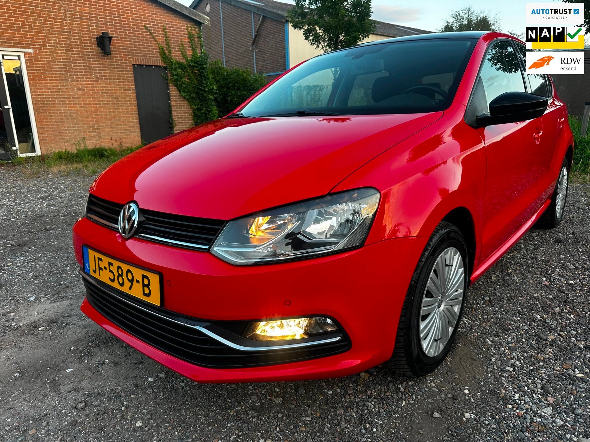 Volkswagen Polo 1.4 TDI CARPLAY TREKHAAL PARKEER-SEN MULTI-S, Voorwielaandrijving, Dealer onderhouden, Gebruikt, Euro 6