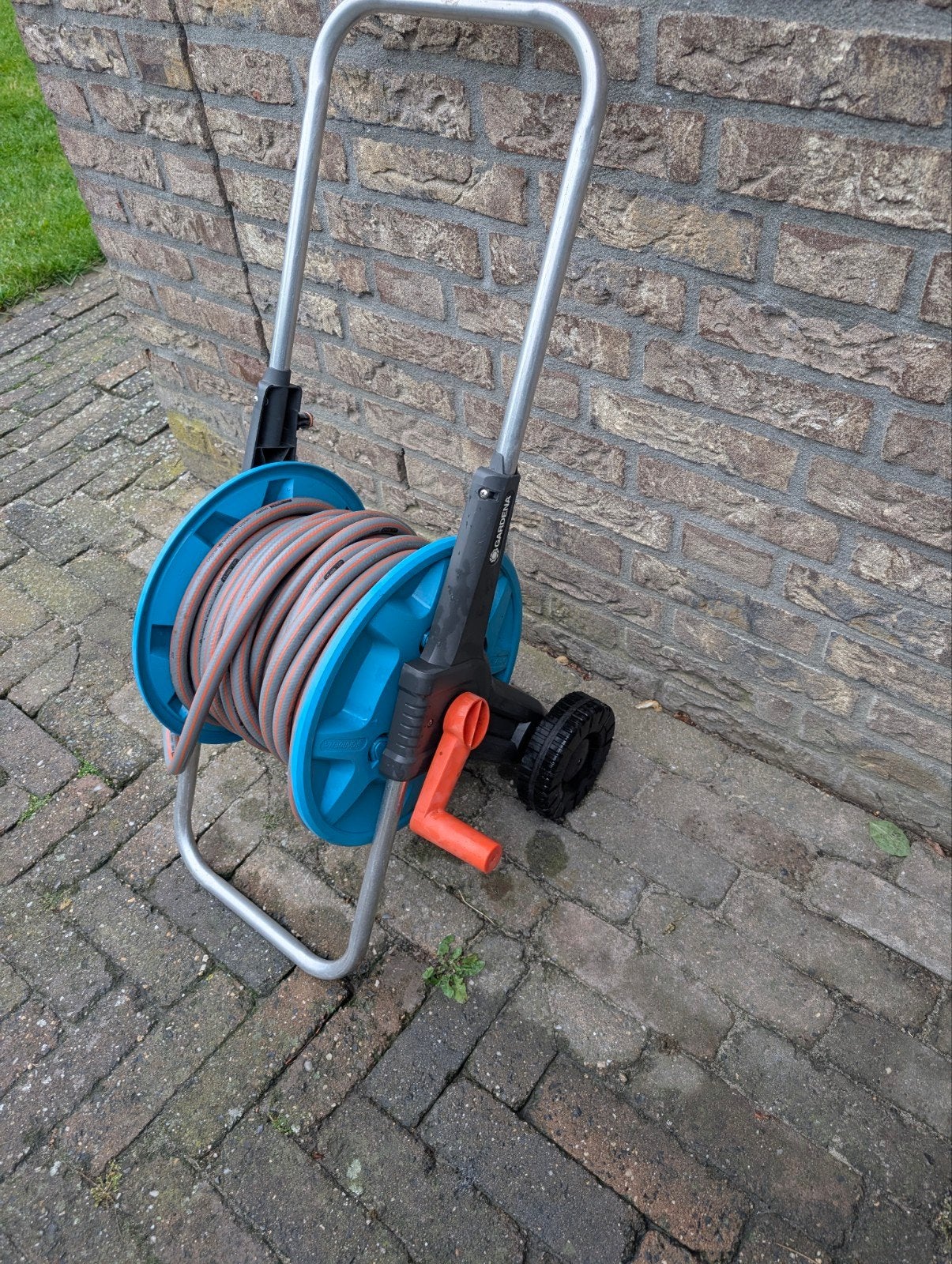 Gardena tuinslanghaspel, slangenwagen 20 meter zgan, Ophalen, Zo goed als nieuw, Tuinslanghaspel