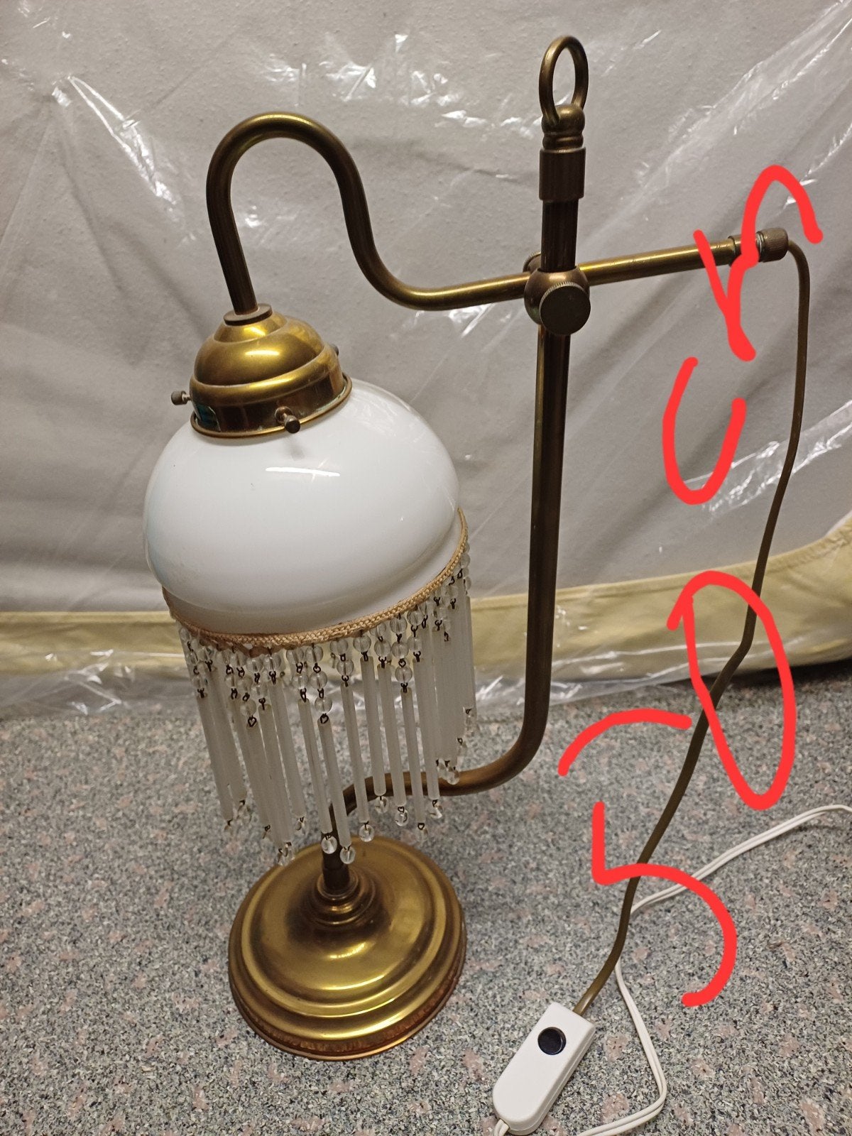 Vintage messing tafellamp met melkglas en kralen, Antiek en Kunst, Ophalen of Verzenden