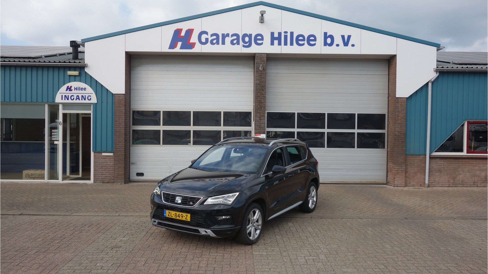 SEAT Ateca 1.5 TSI FR Business Intense (bj 2019, automaat), Auto's, 12 maanden, 4 cilinders, Zwart, Origineel Nederlands