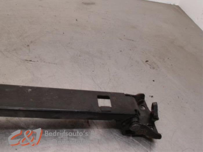Deurvanger 4Deurs links-achter van een Opel Movano, Gebruikt, -, -, Opel