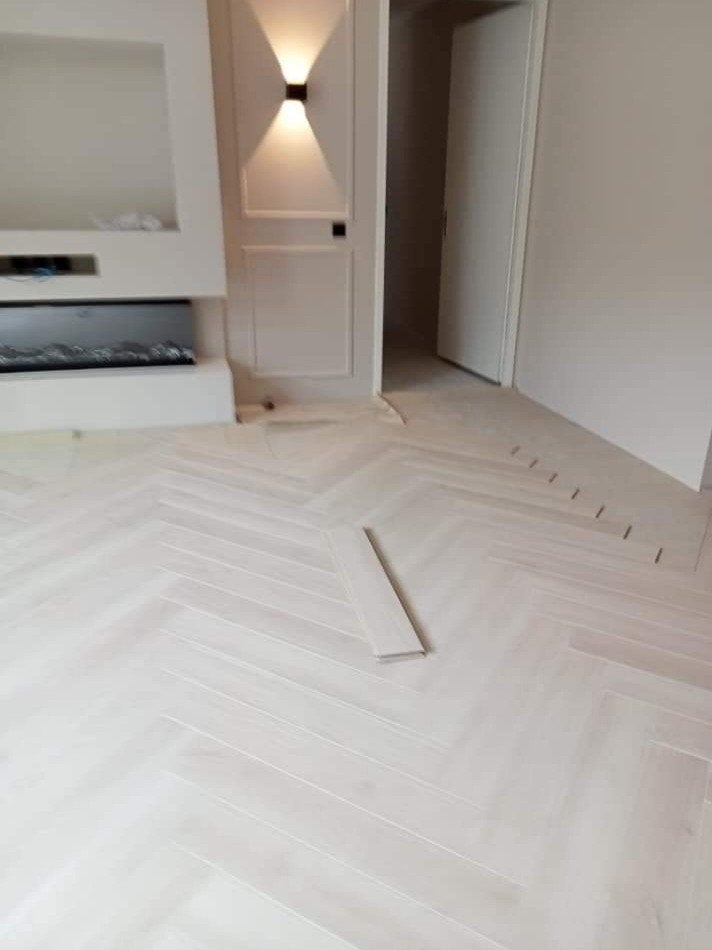 Vloeren specialist: Laminaat, PVC, Parket leggen en verkoop, 50 tot 150 cm, Nieuw, Ophalen of Verzenden, 10 m² of meer