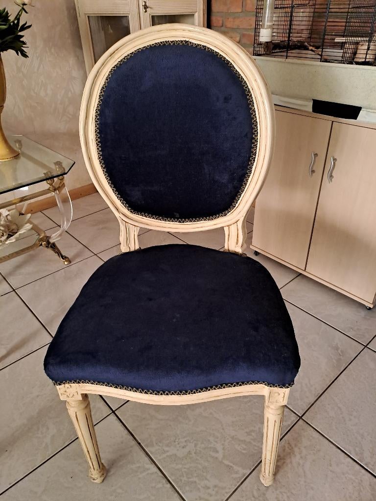 2 barok stoelen fluweel blauwe zitting, Ophalen