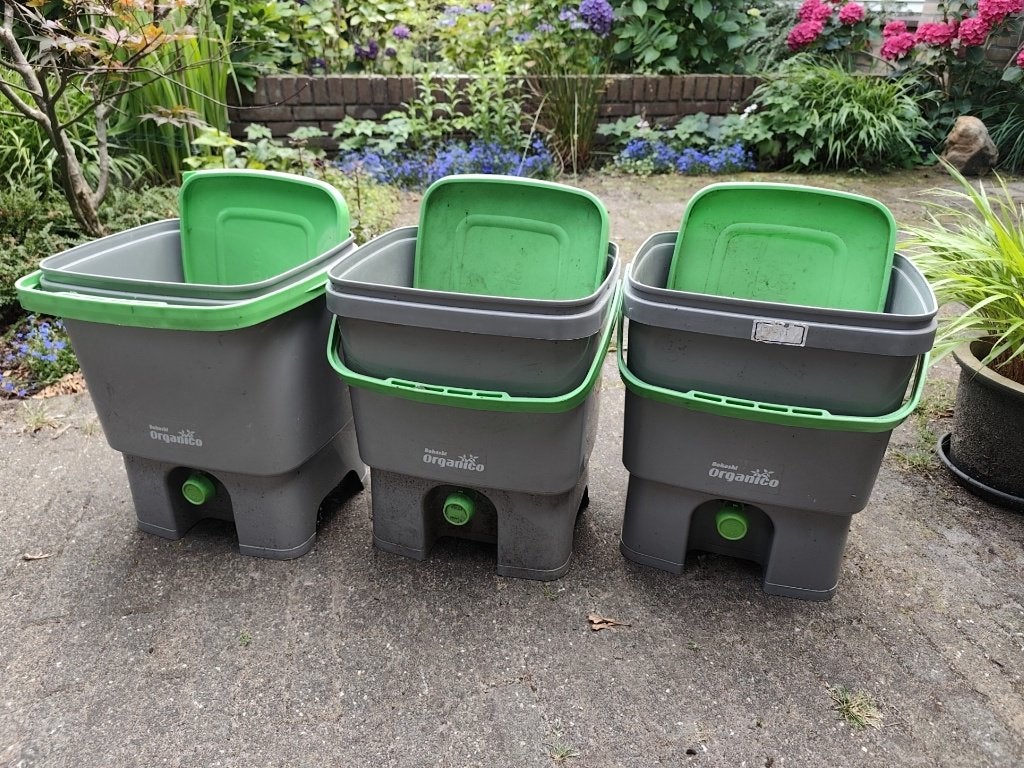 Bokashi keukenemmers, Ophalen, Tuinaarde