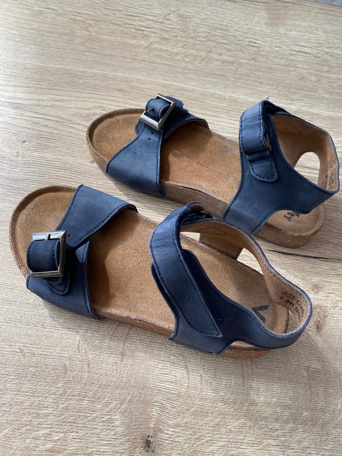 Vty leren sandalen donkerblauw maat 35 – heel goed, Jongen of Meisje, Overige typen, Ophalen of Verzenden, Zo goed als nieuw