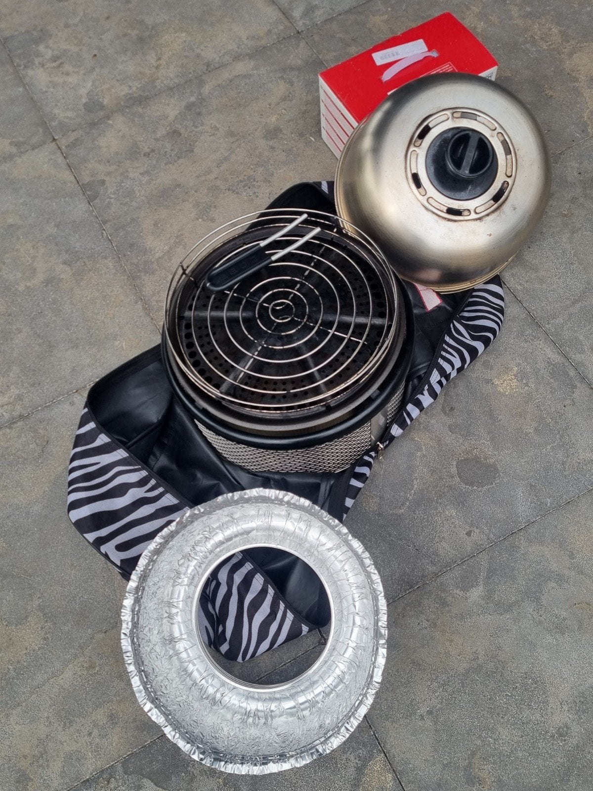 COBB Premier Compact barbecue - weinig gebruikt, Ophalen, Zo goed als nieuw