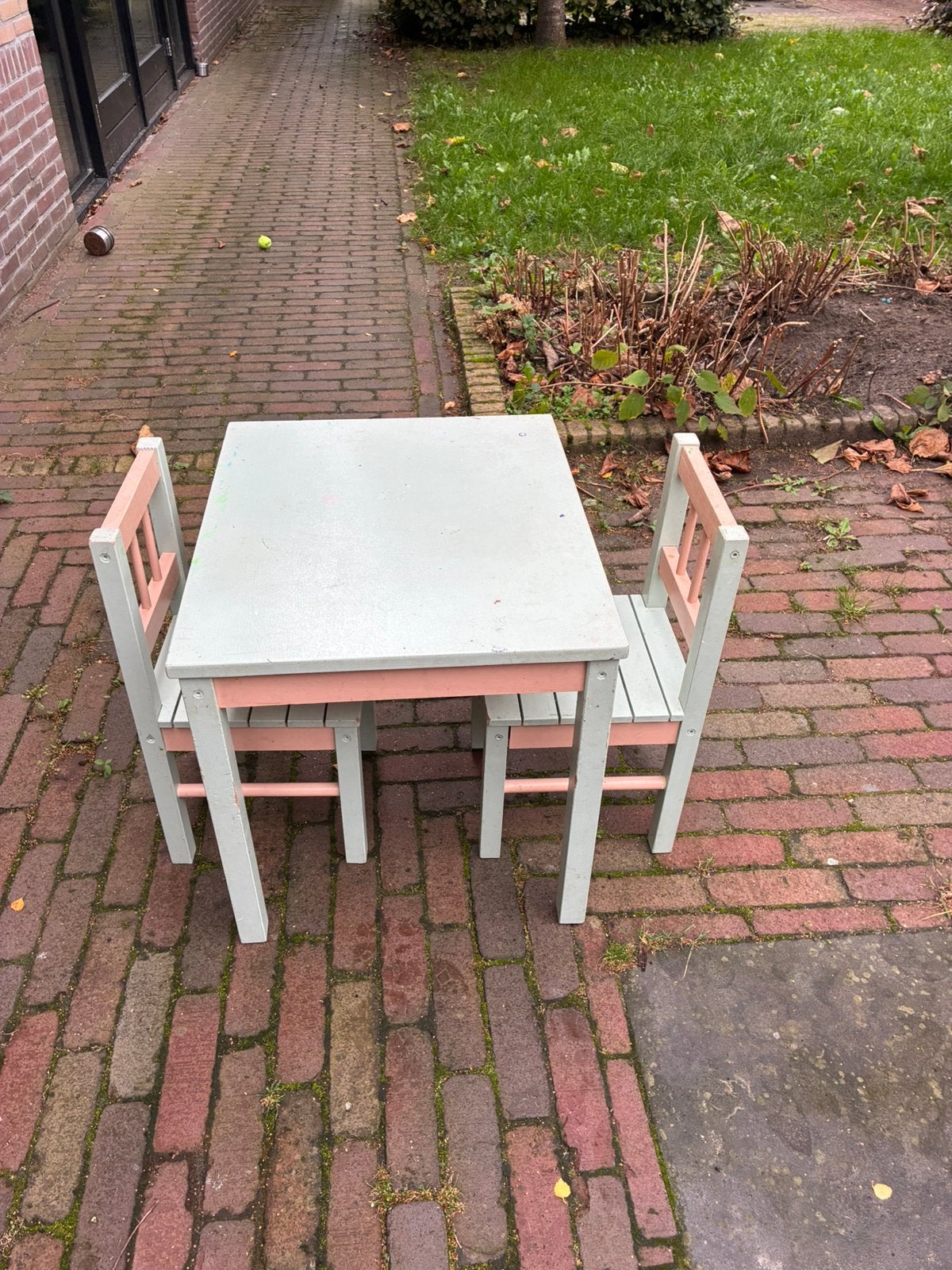Tafeltje en 2 stoeltjes, Kinderen en Baby's, Ophalen, Zo goed als nieuw, Tafel(s) en Stoel(en)